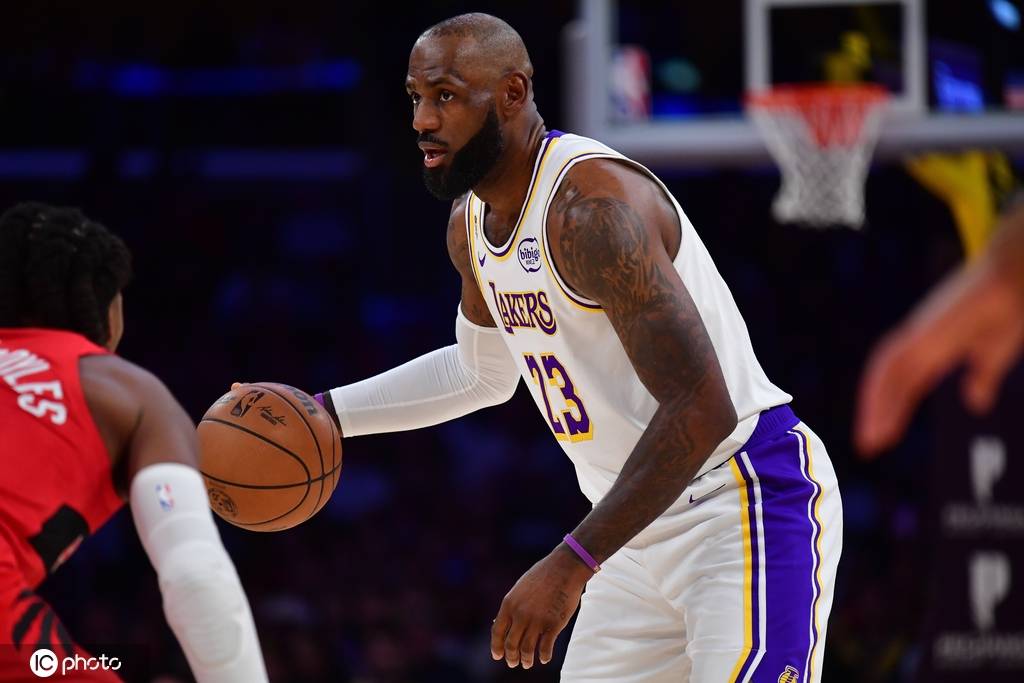 全明星替补阵容：詹姆斯领衔 华子杜兰特入选